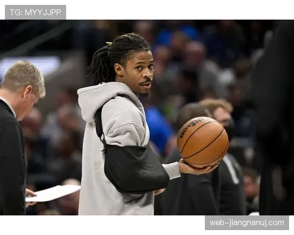 挡拆单打更侵略，莫兰特突破效率提升胜上季