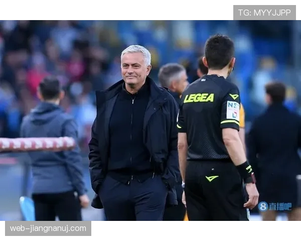 教练区规则拆解：什么行为会让主帅吃牌？