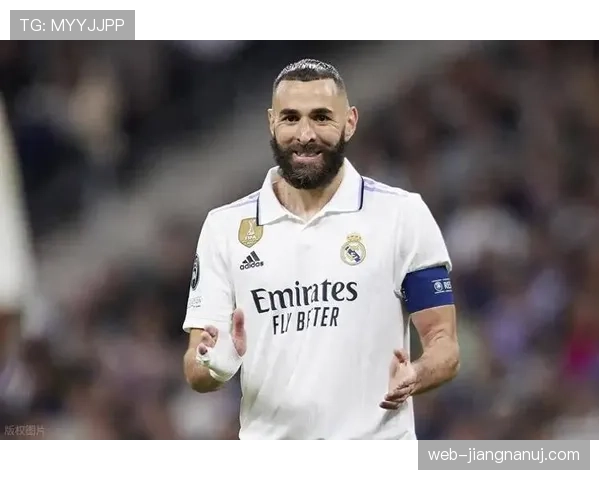 本泽马：从C罗配角到金球先生的迟到巅峰之路