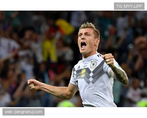 巴尔韦德与托尼·克罗斯：全能工兵 vs 节拍器大师的风格与技术差异解析