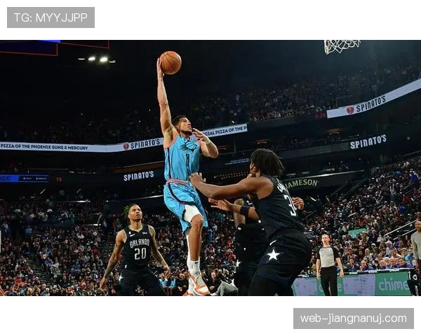 压制前锋，范戴克稳住后防，本赛季出球较上季更快