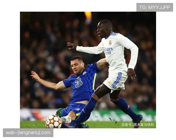 卡马文加与巴尔韦德：全能属性与战术角色差异解析